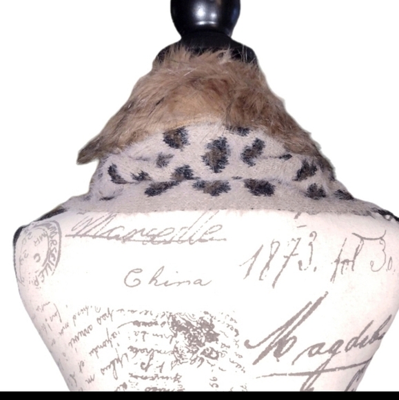 Faux Fur & Leopard Print Collar Wrap Scarf NWT - Picture 5 of 5